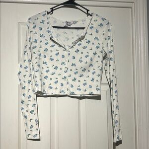 Princess Polly White and Blue Floral Long Sleeve
